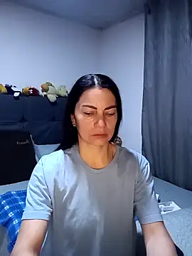 renata hot1 online show from 04-16-26, 01:28