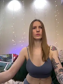 Snapshot of RachelBelI chatting on 02-20-25, 02:18 RachelBelI online show from 02-20-25, 02:18