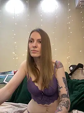 Snapshot of RachelBelI chatting on 02-11-25, 11:12 RachelBelI online show from 02-11-25, 11:12