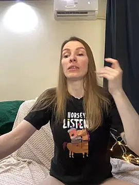 Snapshot of RachelBelI chatting on 03-16-25, 11:15 RachelBelI online show from 03-16-25, 11:15