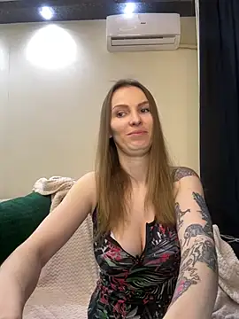 Snapshot of RachelBelI chatting on 03-11-25, 11:15 RachelBelI online show from 03-11-25, 11:15