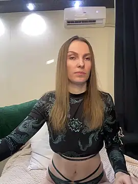Snapshot of RachelBelI chatting on 03-05-25, 11:16 RachelBelI online show from 03-05-25, 11:16