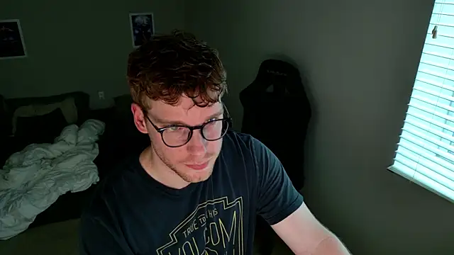 BlueEyedTallGuy94 online show from 07-10-26, 02:22
