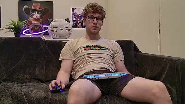 BlueEyedTallGuy94 online show from 11-01-25, 06:46