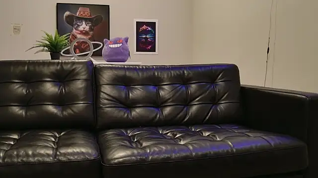 BlueEyedTallGuy94 online show from 10-30-25, 01:48