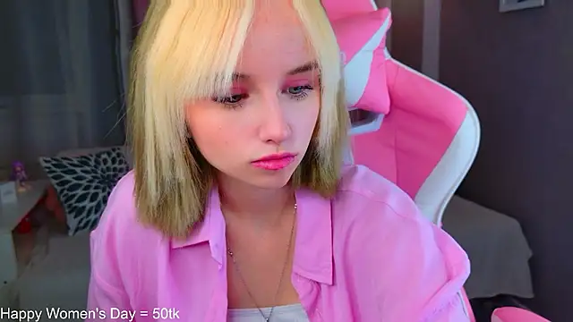 b4by LoL1 online show from 03-08-26, 03:26