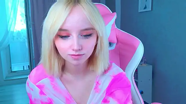 b4by LoL1 online show from 04-02-26, 04:19