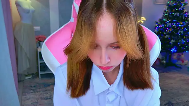 b4by LoL1 online show from 12-22-25, 11:43