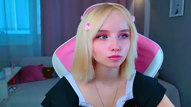 b4by LoL1 online show from 03-15-26, 01:07