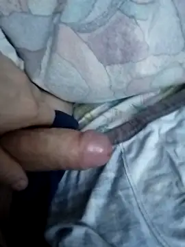 Snapshot of Grig1982 chatting on 02-08-26, 06:33 Grig1982 online show from 02-08-26, 06:33