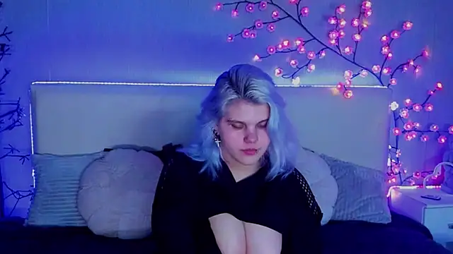 JoannLowe online show from 11-17-25, 08:35