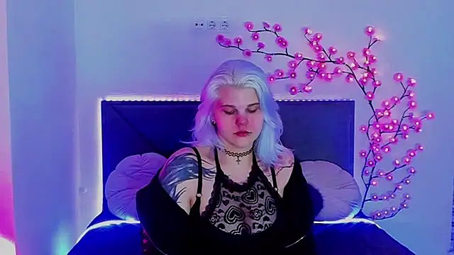 JoannLowe online show from 04-14-26, 07:41