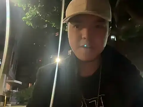 Snapshot of TheDarkPrix chatting on 10-28-25, 03:44 TheDarkPrix online show from 10-28-25, 03:44