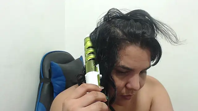 sinay024 online show from 12-21-25, 06:53