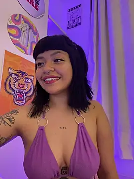 Ashley Chriss online show from 03-09-25, 05:55