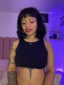 Ashley Chriss online show from 03-22-25, 03:09