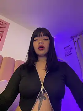 Ashley Chriss online show from 09-28-25, 11:23