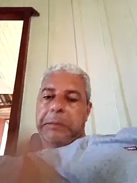 Snapshot of gordonunes chatting on 02-06-26, 04:58 gordonunes online show from 02-06-26, 04:58