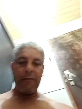 Snapshot of gordonunes chatting on 02-07-26, 05:04 gordonunes online show from 02-07-26, 05:04