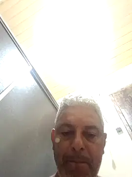 Snapshot of gordonunes chatting on 03-04-26, 06:32 gordonunes online show from 03-04-26, 06:32