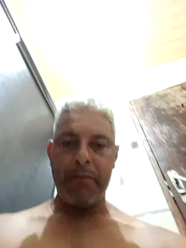 Snapshot of gordonunes chatting on 02-20-26, 06:26 gordonunes online show from 02-20-26, 06:26