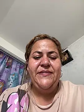Snapshot of nathylovexx chatting on 05-11-26, 01:12 nathylovexx online show from 05-11-26, 01:12