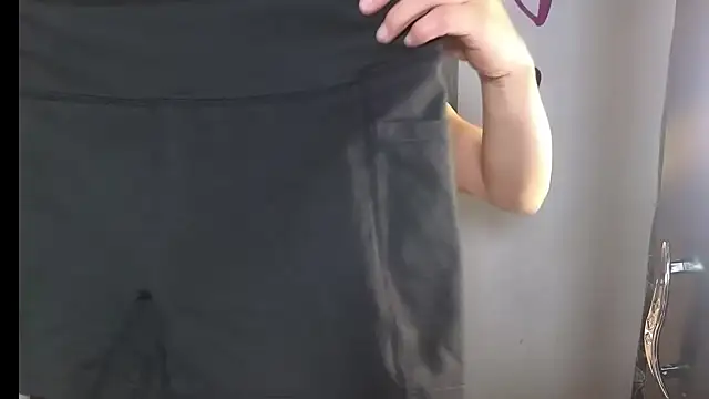 Snapshot of hikary_hall chatting on 11-17-25, 05:22 hikary hall online show from 11-17-25, 05:22