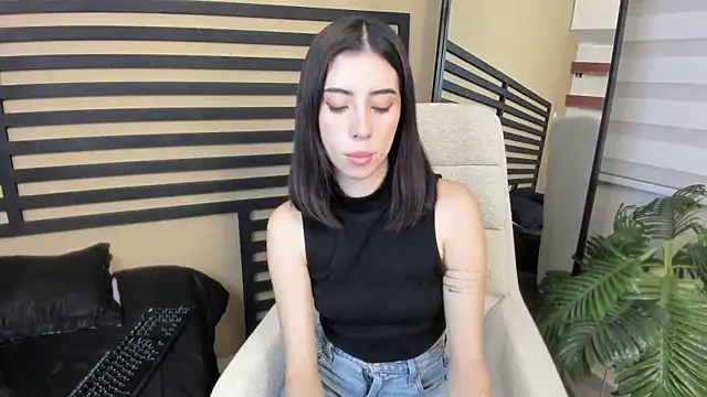 Catyloves online show from 03-06-26, 11:22