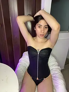 Catyloves online show from 12-20-24, 06:19