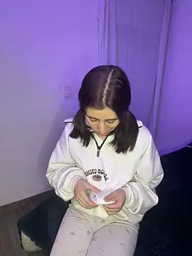 Catyloves online show from 01-18-25, 08:52