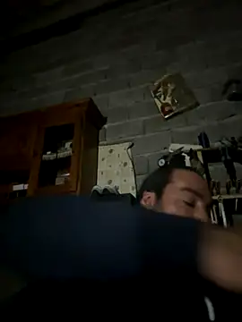 Snapshot of ros217 chatting on 10-31-25, 04:36 ros217 online show from 10-31-25, 04:36