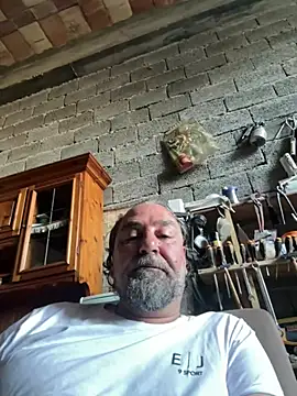 Snapshot of ros217 chatting on 06-29-26, 04:39 ros217 online show from 06-29-26, 04:39