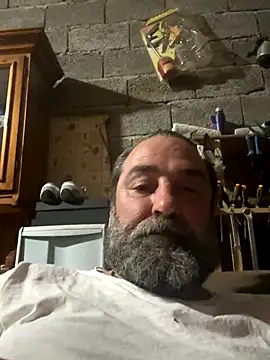 Snapshot of ros217 chatting on 10-29-25, 09:25 ros217 online show from 10-29-25, 09:25