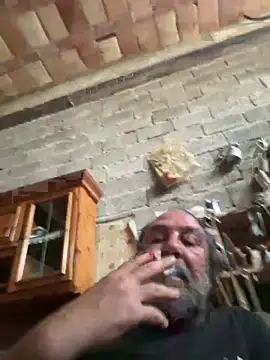 Snapshot of ros217 chatting on 06-10-26, 03:57 ros217 online show from 06-10-26, 03:57