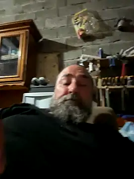 Snapshot of ros217 chatting on 09-23-25, 09:00 ros217 online show from 09-23-25, 09:00