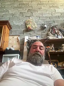 Snapshot of ros217 chatting on 05-16-26, 11:42 ros217 online show from 05-16-26, 11:42