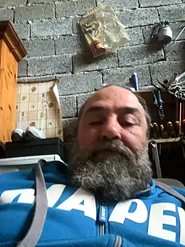 Snapshot of ros217 chatting on 10-07-25, 10:49 ros217 online show from 10-07-25, 10:49