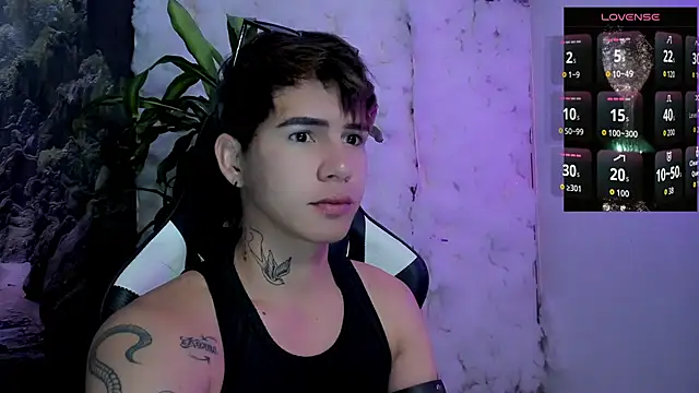 Snapshot of Tayson_Rivers chatting on 02-14-26, 08:03 Tayson Rivers online show from 02-14-26, 08:03