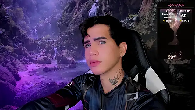 Snapshot of Tayson_Rivers chatting on 02-23-26, 10:43 Tayson Rivers online show from 02-23-26, 10:43