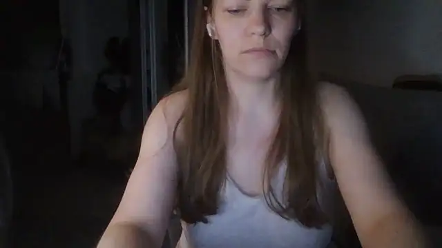 AnnaDiamond1 online show from 06-20-26, 09:42