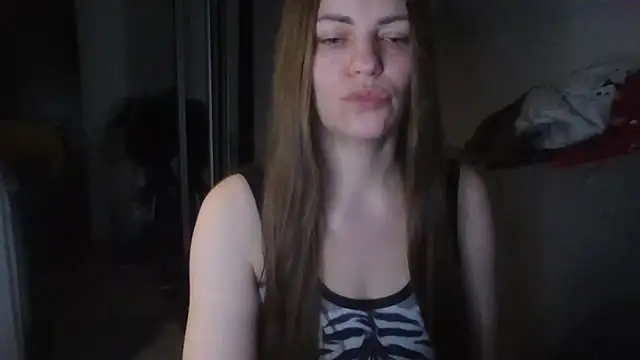AnnaDiamond1 online show from 04-23-26, 10:33