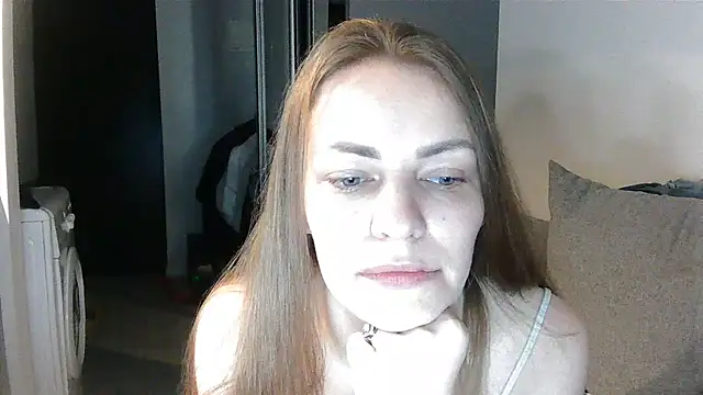 AnnaDiamond1 online show from 07-11-26, 10:32