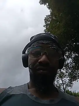 Snapshot of Siriss_boyrag chatting on 06-15-26, 02:06 Siriss boyrag online show from 06-15-26, 02:06