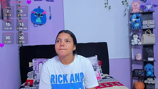 Snapshot of sara_mendez2 chatting on 09-23-25, 10:50 sara mendez2 online show from 09-23-25, 10:50