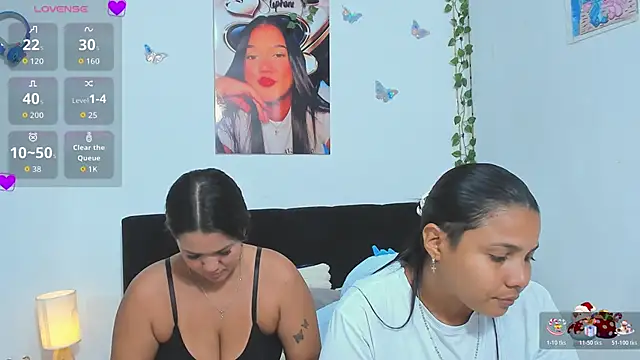 Snapshot of sara_mendez2 chatting on 04-21-26, 12:12 sara mendez2 online show from 04-21-26, 12:12