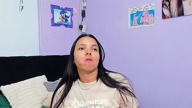 Snapshot of sara_mendez2 chatting on 10-20-25, 12:02 sara mendez2 online show from 10-20-25, 12:02