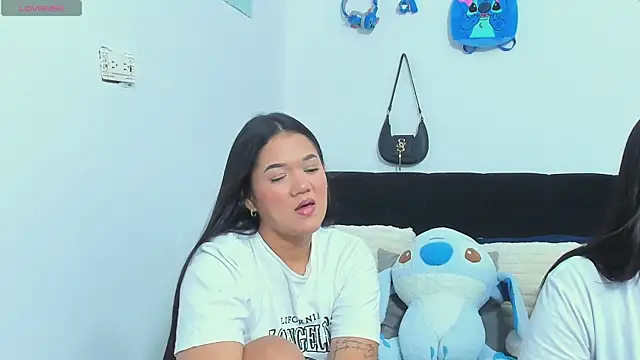 sara mendez2 online show from 12-14-25, 11:32