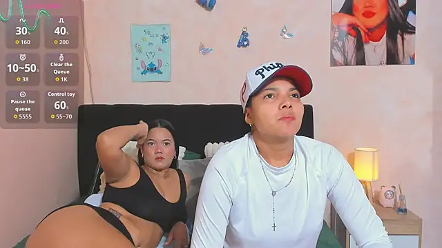 Snapshot of sara_mendez2 chatting on 05-25-26, 12:10 sara mendez2 online show from 05-25-26, 12:10