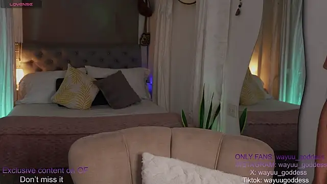 Snapshot of wayuu-goddess chatting on 03-21-26, 11:03 wayuu-goddess online show from 03-21-26, 11:03