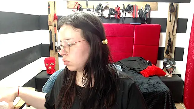 Marian Ran online show from 03-18-25, 05:45